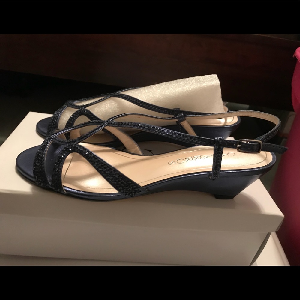 Navy wedge heels-new never worn